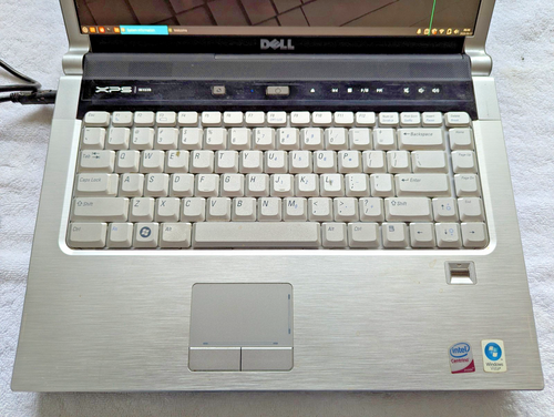 DELL XPS M1530 Laptop Intel(R) Core 2 Duo CPU, 4GB, SSD, funktionstüchtig - Bild 2 von 18