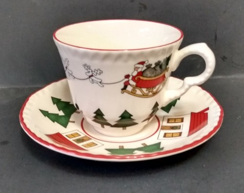 2 MASON'S CHRISTMAS VILLAGE CUPS AND SAUCERS - Picture 2 of 3