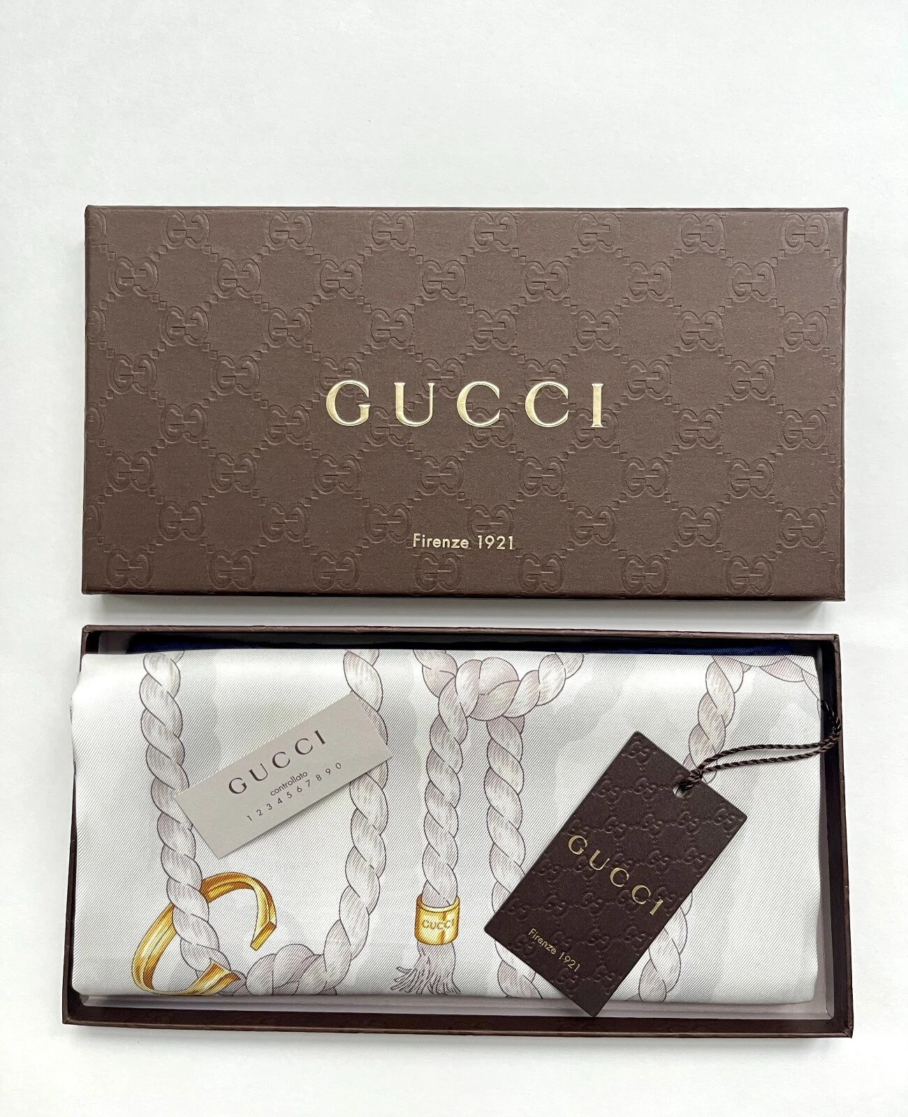 Foulard unisexe imprimé logo en soie Gucci cordes blanches rouge bleu avec boîte cadeau Gucci