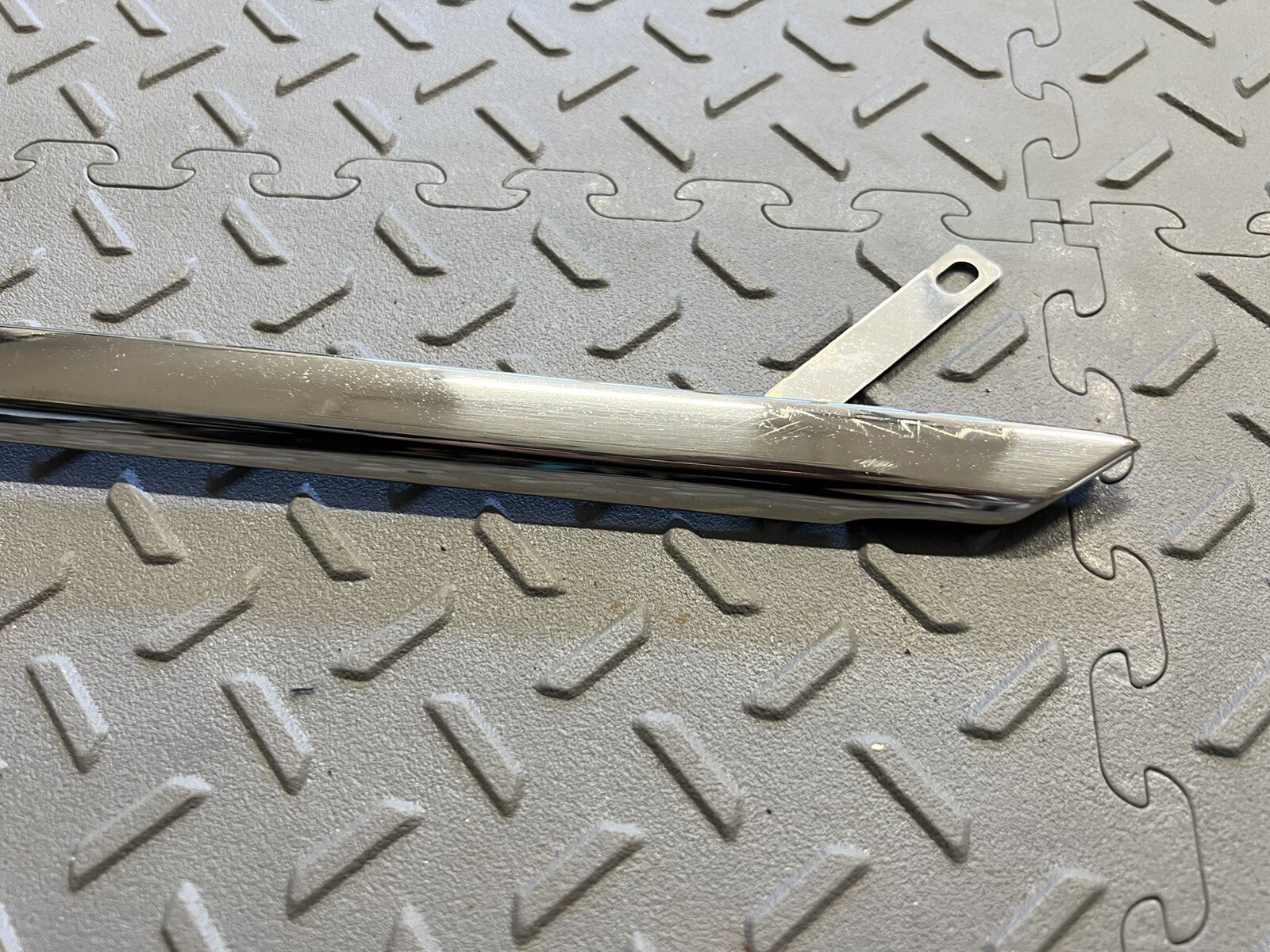 2011-2018 BENTLEY CONTINENTAL LEFT DOOR WAISTLINE CHROME TRIM STRIP 3W7853767C