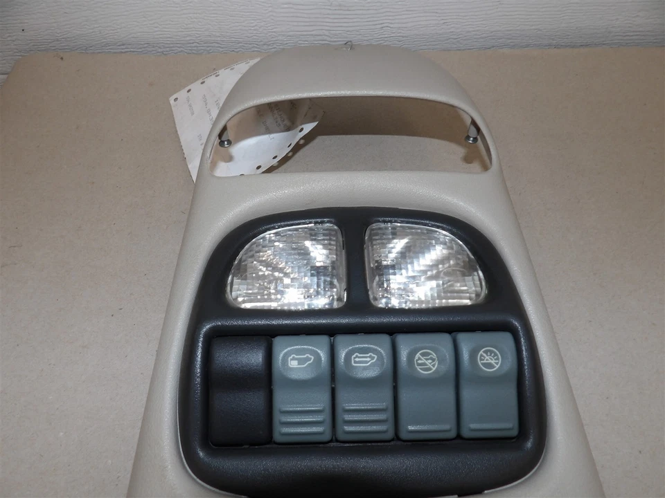 1998-1999 OLDSMOBILE SILHOUETTE OVERHEAD CONSOLE WITH SWITCHES MAP LIGHTS BEIGE  - Image 2 of 4