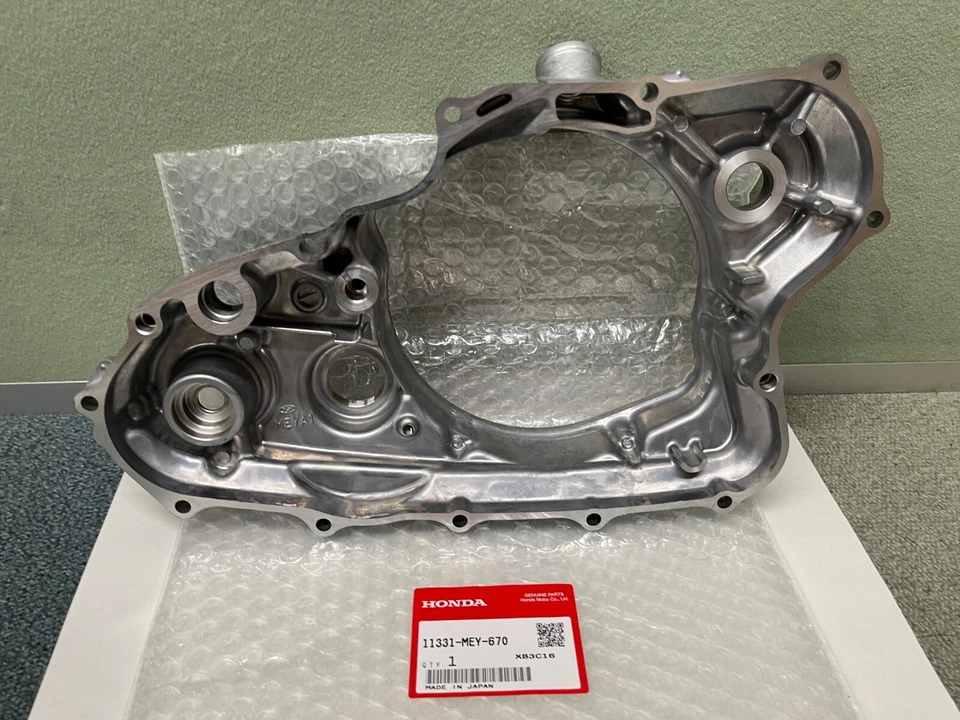 Nueva cubierta de embrague genuina para manivela derecha Honda 05-17 CRF450 X OEM auténtica Foto 2 de 2