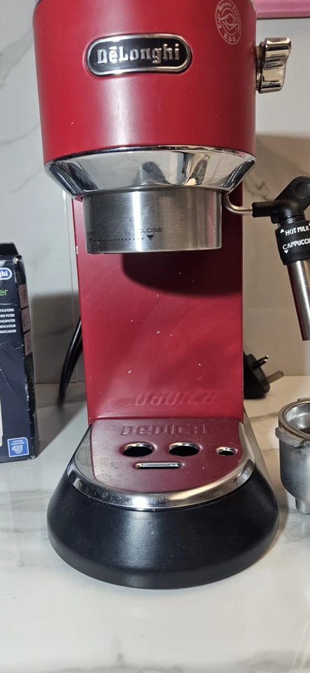 DeLonghi Dedica Style EC 685.R, photo 4 of 5