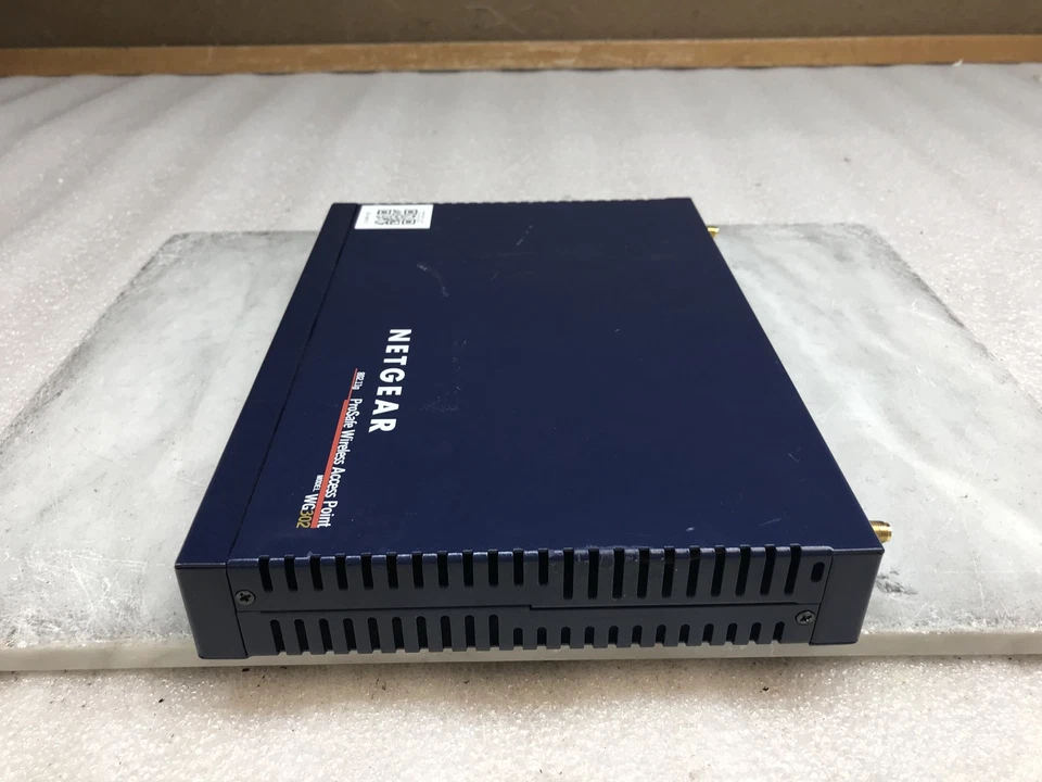 Netgear ProSafe WG302 802.11g Wireless Access Point w/ AC PWR Adapter incl. - Image 4 of 4