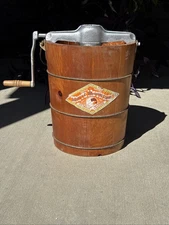 Vintage White Mountain 4 Qt Ice Cream Freezer Maker Hand Crank Triple Motion