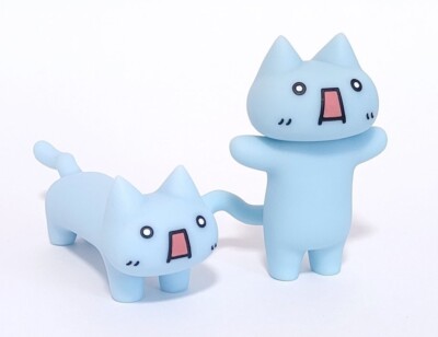 maebakoubo Gico Cat sideways and ver1.5 figure, set of 2, blue resin