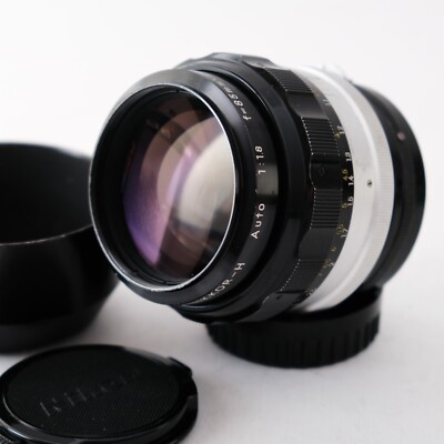 NIKKOR-H Auto 85mm F/1.8 - Nikon non-Ai Nippon Kogaku Japan lens