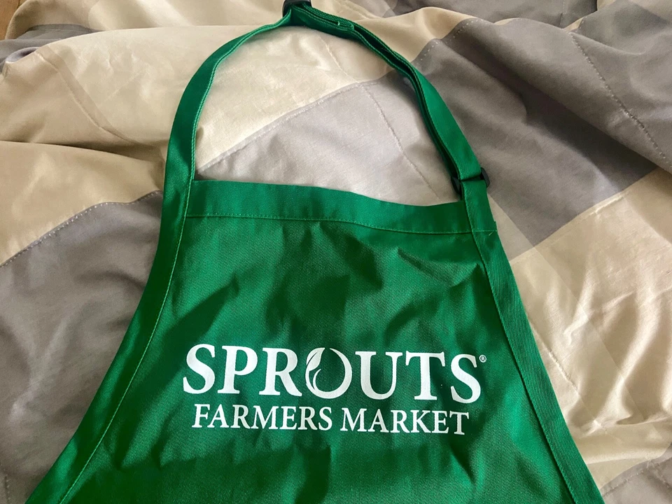 NEW Sprouts Farmer's Market GREEN Apron Unisex one size W 2 Pockets - Image 4 of 4