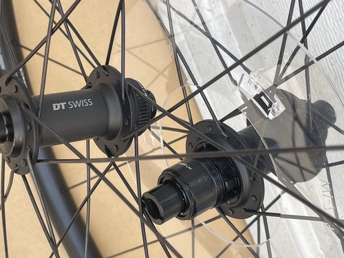 DT Swiss Wheelset - Picture 7 of 10