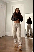 Women  s Aeropostale Beige Cargo Pants Cotton Twill Straight Leg Mid Rise