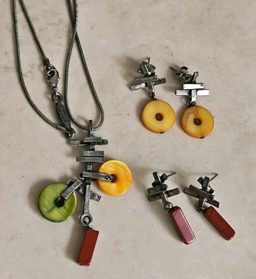 Conjunto de collar modernista Sonia Ferland ósmosis y 2 pares de pendientes peltre de Canadá Foto 2 de 4