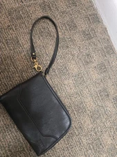 Frye & Co Black Leather Wrislet Zip Around Made In Cambodia