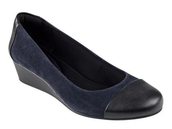 Easy spirit store wedge pump