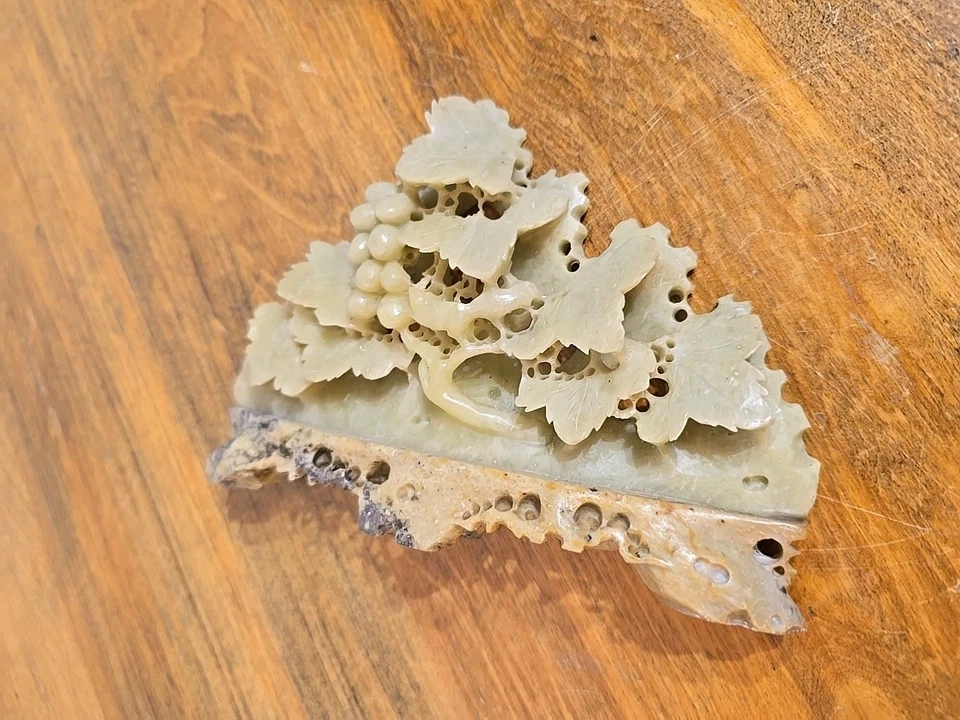 Antigua piedra de jabón natural china tallada a mano tallada ornamentada Foto 4 de 4