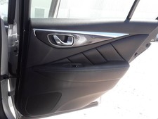 Porte arrière et accessoires Infiniti Q50