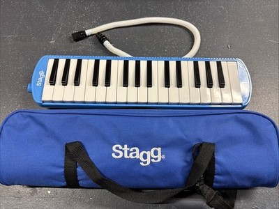 Stagg Blue Plastic Melodica With 32 Keys. With Carry Bag and Mouthpiece