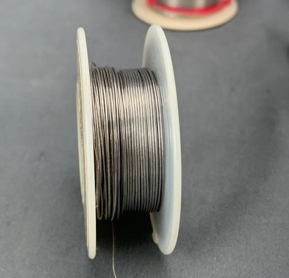 Lote de 4 carretes de soldadura: 1x cojinete de plata soldadura y 3x carretes de soldadura con núcleo de colofonia T0175 Foto 3 de 4