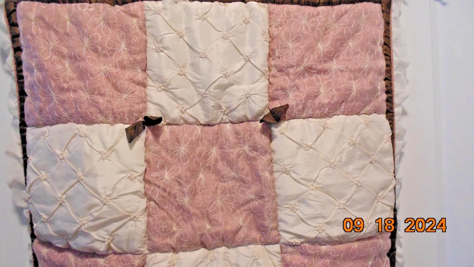 Cocalo毛毯婴儿方形拼布粉色米色刺绣花朵棕色蝴蝶结 — 第 2/4 张图片