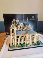 LEGO Notre-Dame de Paris Set (21061) Komplett...