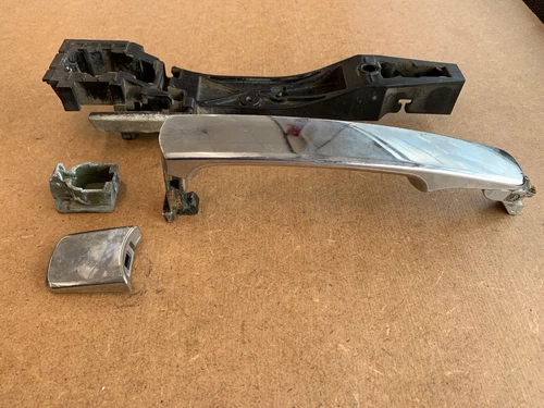 2003-2007 Nissan Murano Rear Left Driver Side Door Outside Handle Base OEM