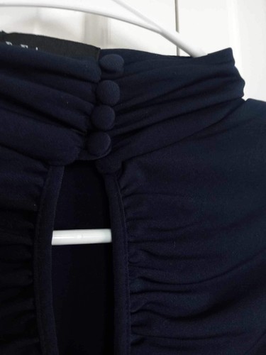 DFA New York Women’s Top Size SMALL Navy Blue Button Neck Keyhole Shortsleeve - Picture 4 of 7