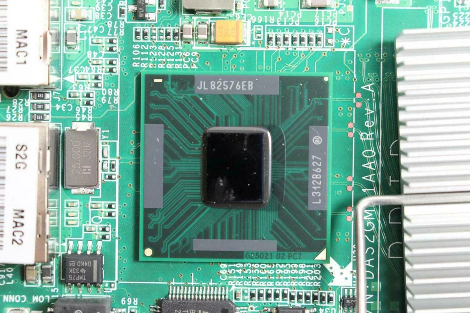 OEM Dell PowerEdge C6105 Server Motherboard NODE Socket C32 3DNG0 PCI-E x16 Slot - Image 3 of 4