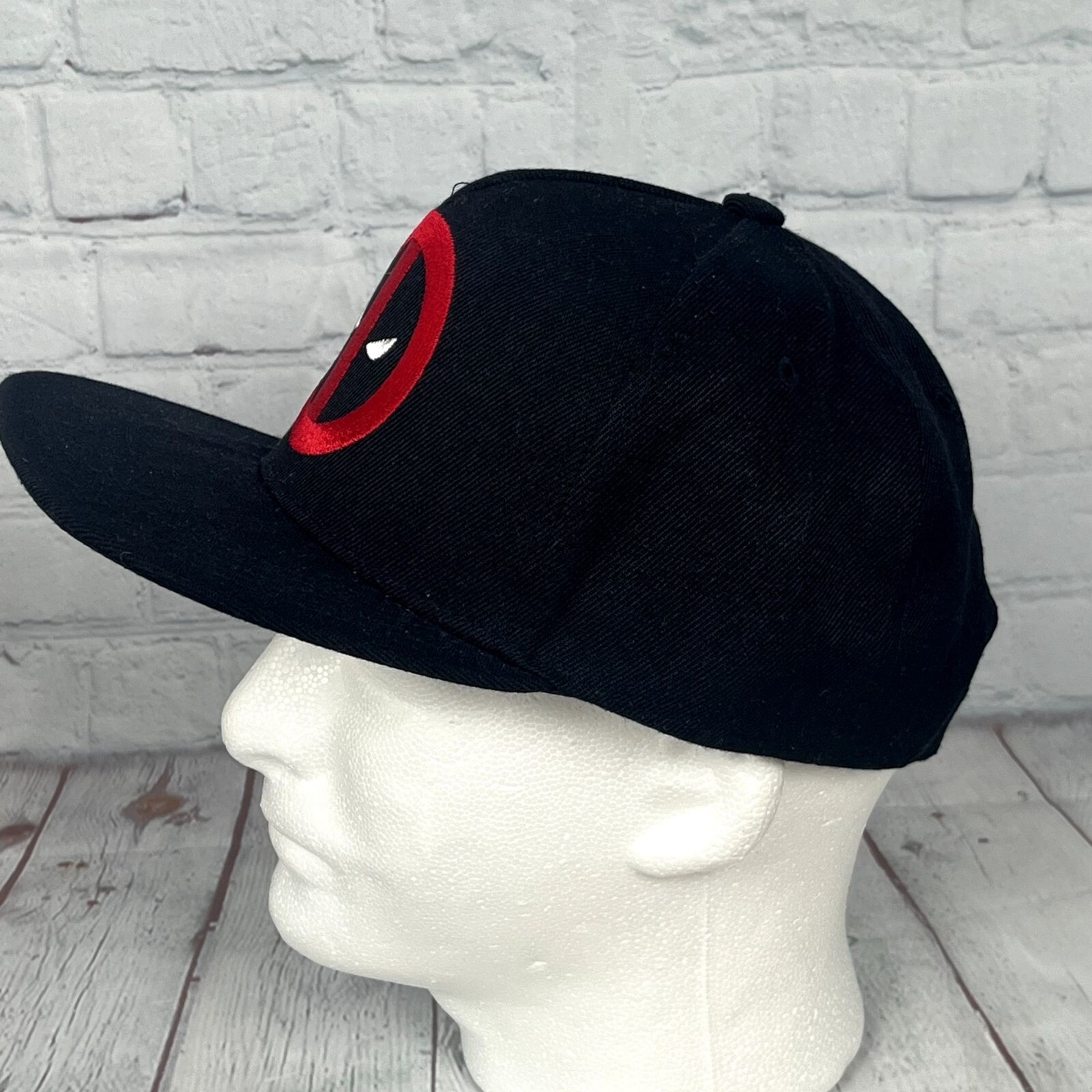 Marvel Deadpool Hat Snapback New without Tags Bla… - image 2