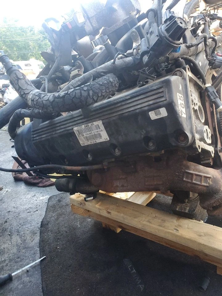 Used Engine Complete Assembly fits: 2008 Ford E350 VAN 5.4L VIN L 8th digit gaso Foto 2 de 4