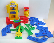 Tomy Big Big Loader Construction Set - 19 Pie...