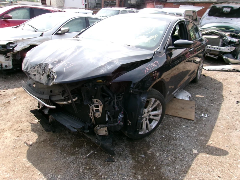 Б/у переключатель зажигания подходит: 2016 Chrysler 200 приборная панель установлена Sdn класса A - Изображение 2 из 4