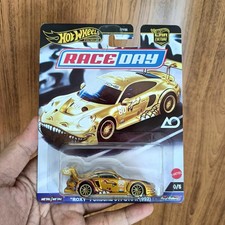 Custom Made Hot Wheels Roxy Porsche 911 GT3 R 992 Chase Gold Limited Custom New