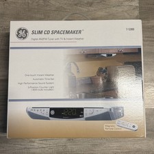 GE Slim CD Spacemaker 7-5300 Radio  3 position Counter Light Remote New in Box