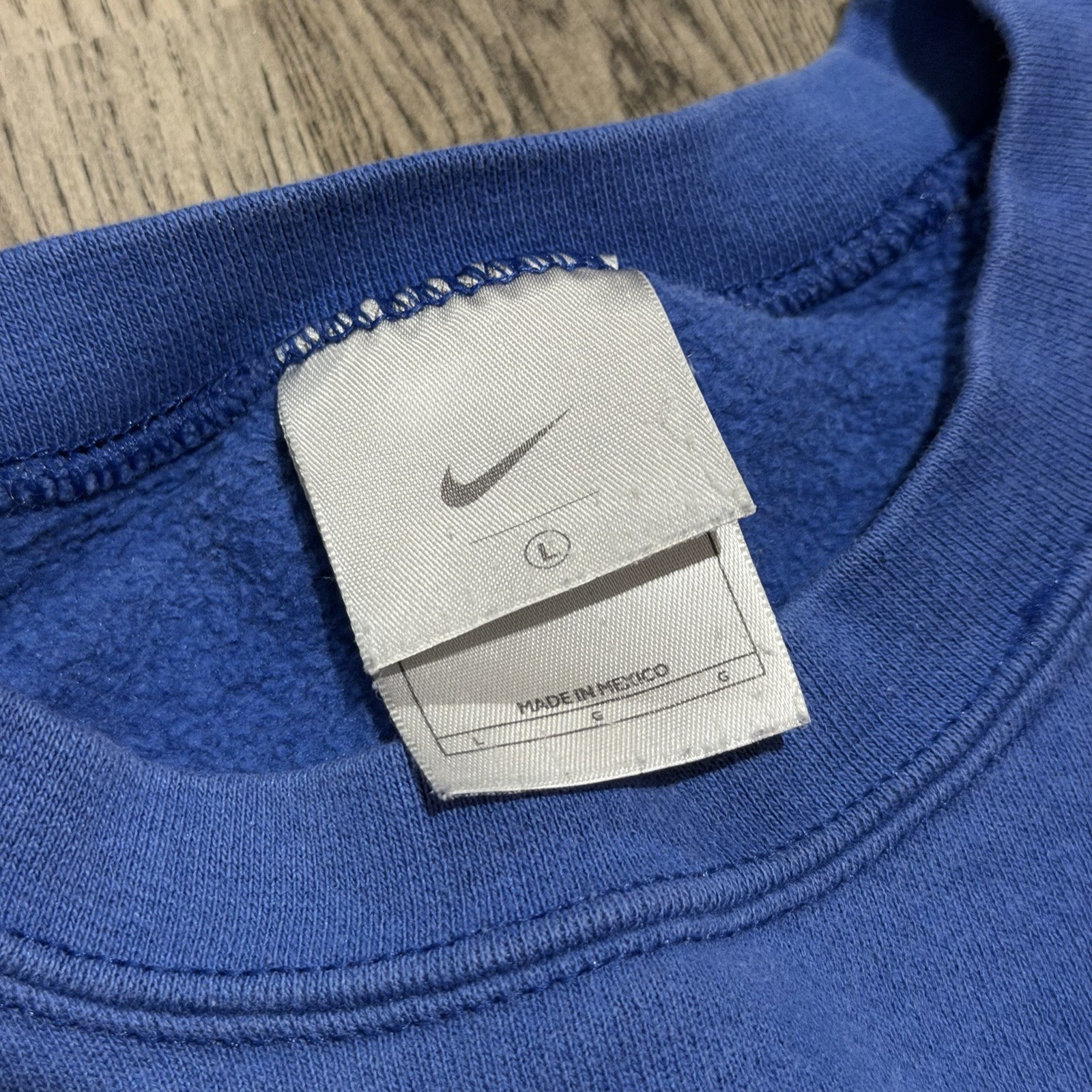 Vintage Y2K Nike Solo Swoosh Royal Blue Crewneck Sweatshirt Men’s Size Large thumbnail 3