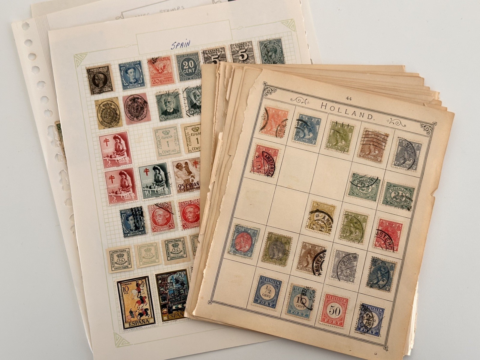 World Stamp On Pages - Lot Used Stamps - From Old Stamp Album - Some Rare - E206