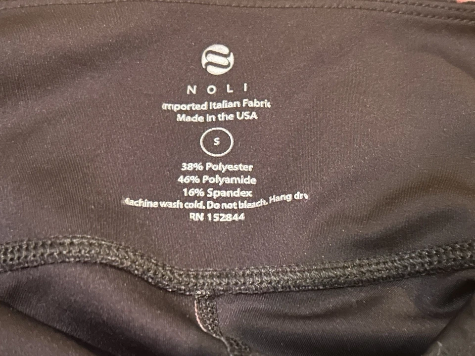 Leggings para mujer NOLI, estampado floral, talla pequeña, tela italiana, hechos en EE. UU. Foto 2 de 4