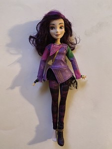 descendants 1 mal doll