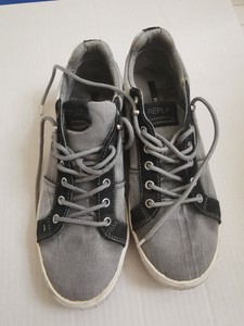 replay canvas shoes