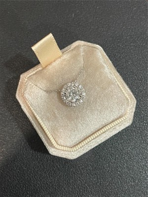 Schwebender Anhänger mit Kette 1,75 Karat Labordiamanten Anhänger Heiligenscheinfassung