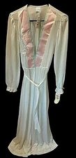 MINTY! NWT Vintage 70’s Val Mode Silky Robe Gown Satin Trim applique Med M 