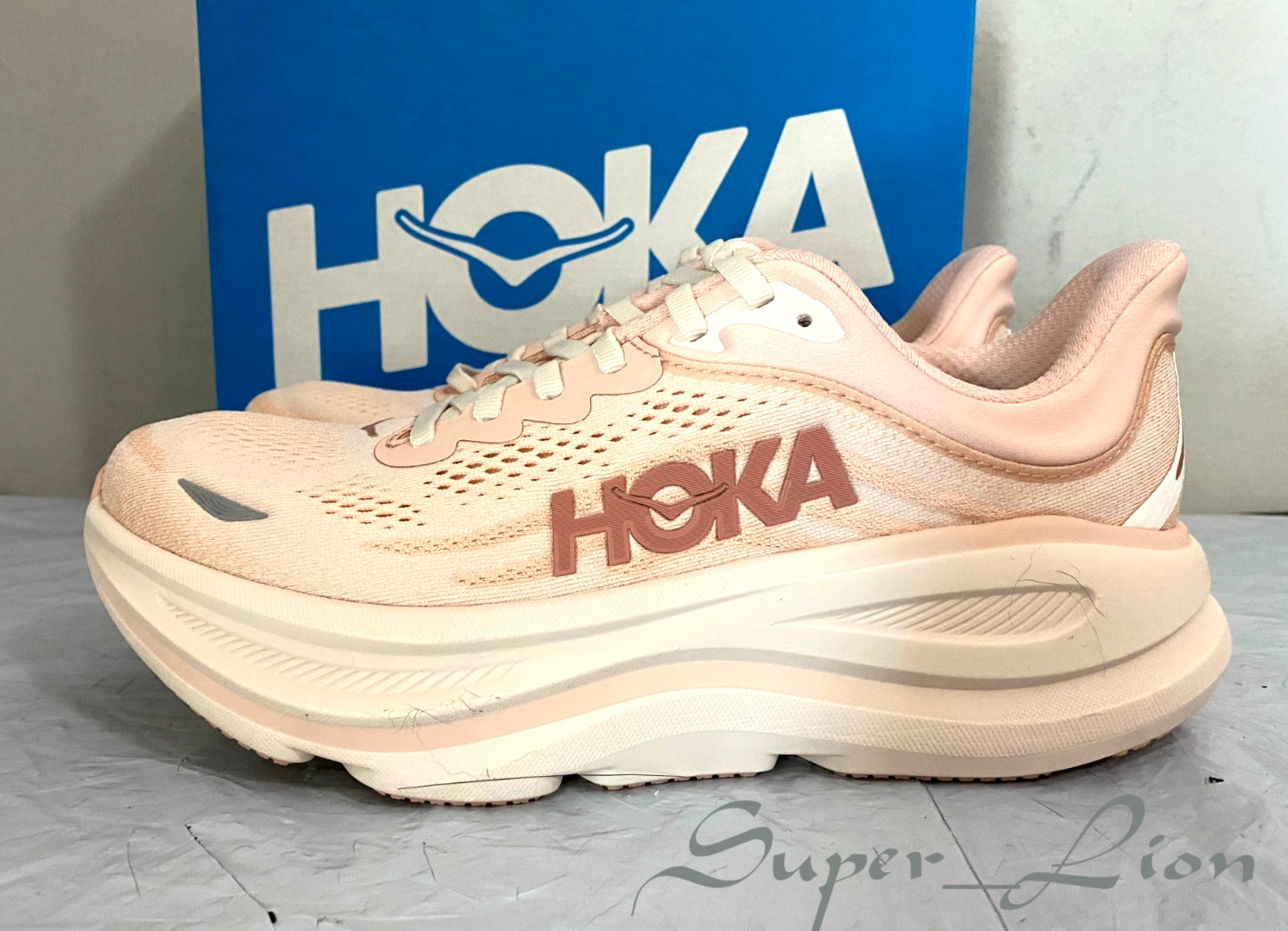 NEW HOKA One One Women's BONDI 9 Running Shoes - SIZE 8 B - Rose Latte thumbnail 6