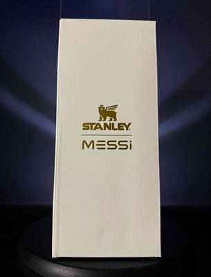Stanley x Messi Flip Straw Quencher ProTour Tumbler 887mL Gold w/Handle