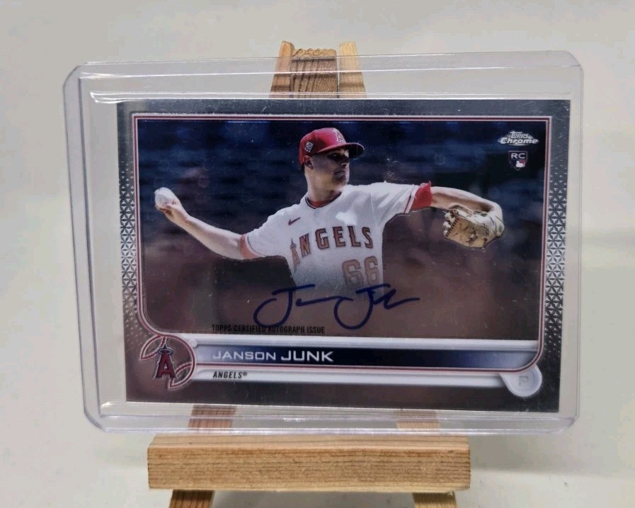 Janson Junk Auto 2022 Topps Chrome - Rookie Autographs #RA-JJ (AU, RC)