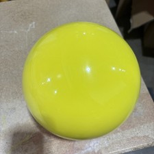 Bola amarilla OTB by KR 15 lb. Bola de boliche poliéster nueva