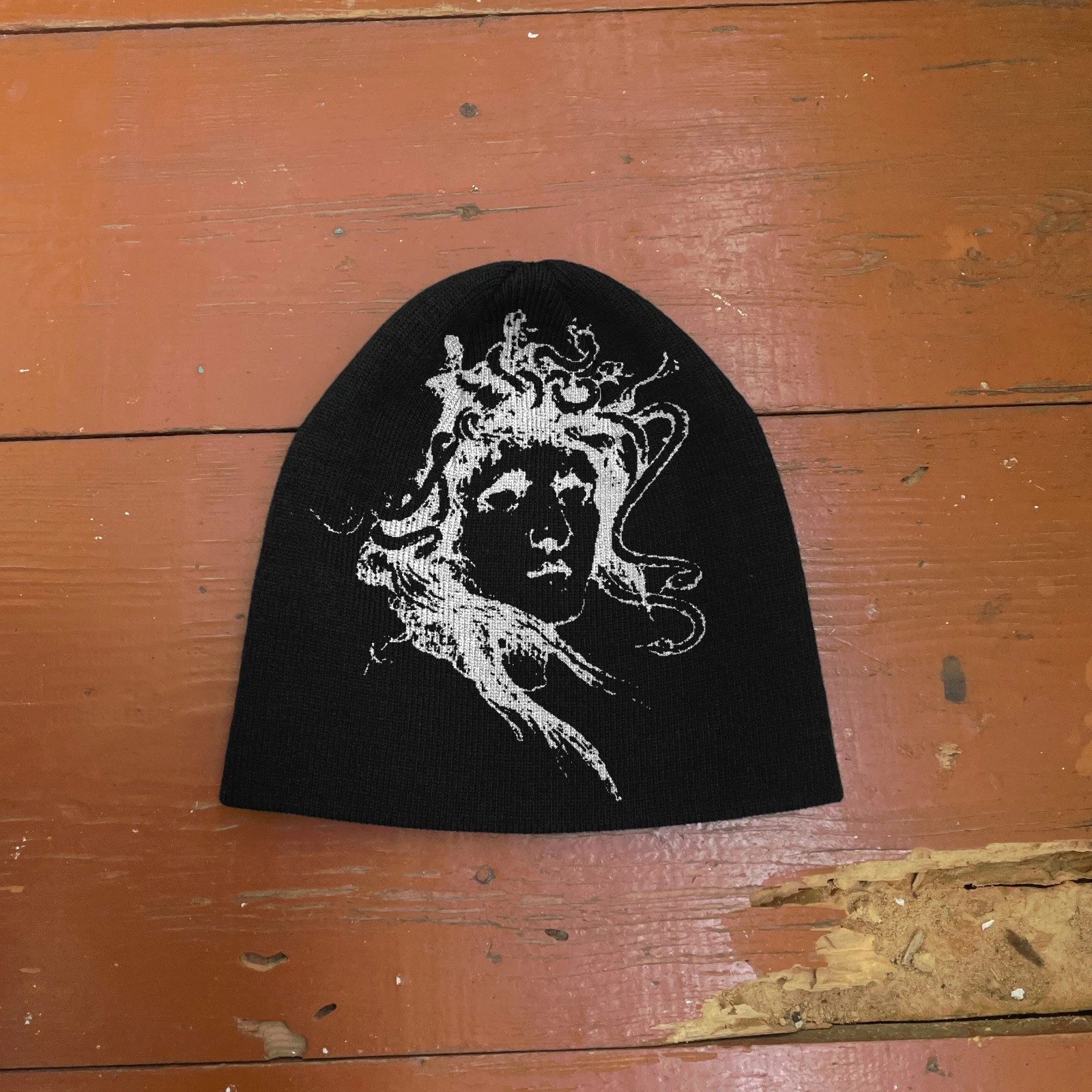 Medusa Gorgon Snake Beanie Hat – Gothic Mythology Dark Grunge Streetwear
Opens in a new window or ta