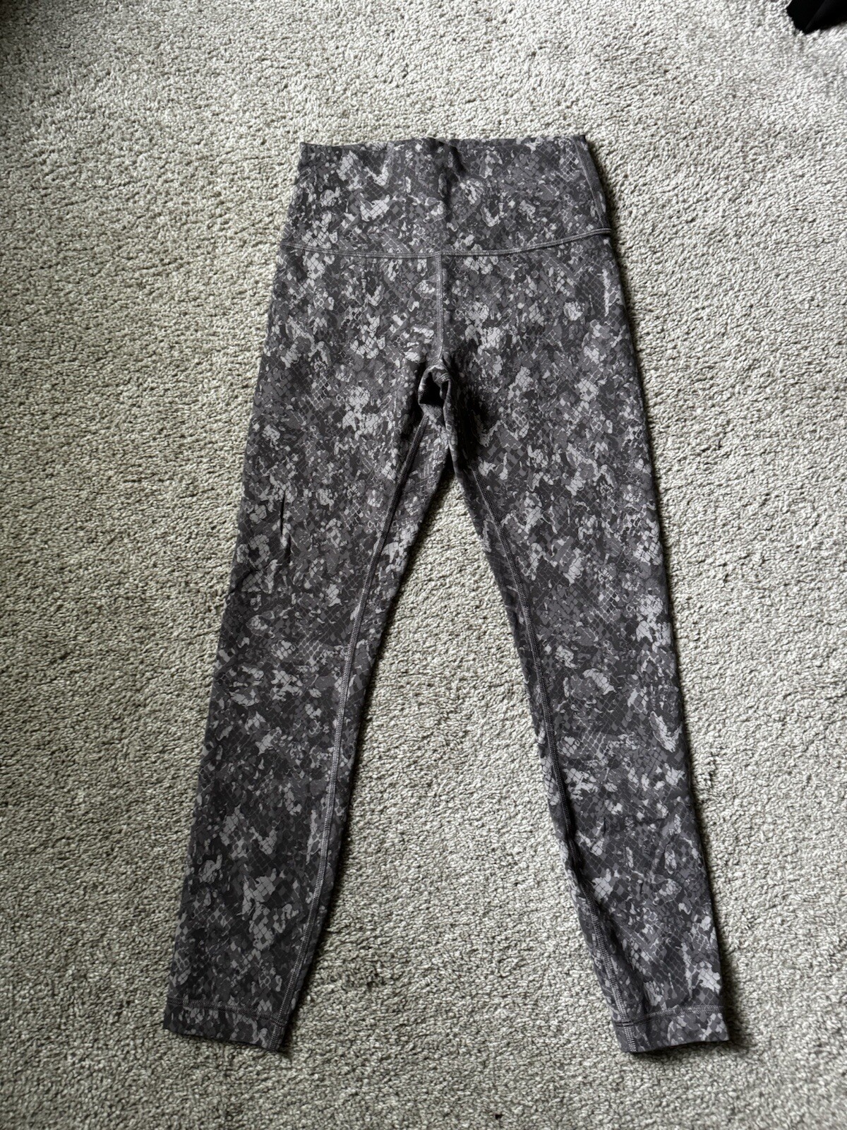 Lululemon Wunder Under Purple Python Leggings 6 2… - image 1