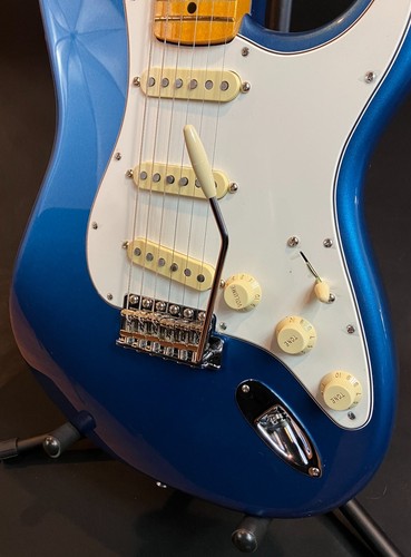 Fender American Vintage II 1973 Stratocaster Electric Guitar Lake Placid Blue - Picture 8 of 13