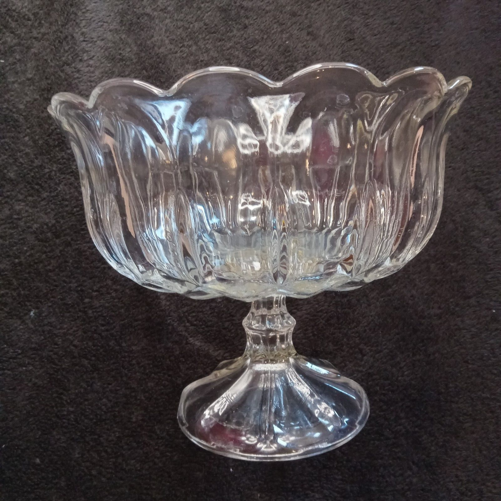 Elegant 9x7.5 Composite Crystal Pedestal Serving Bowl
