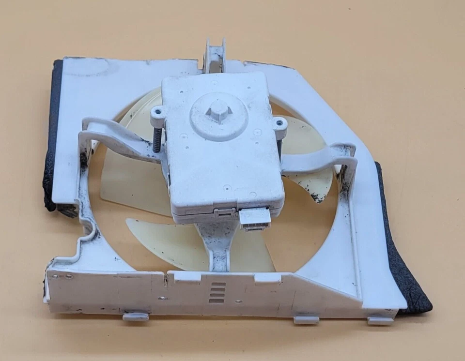 Pieza de motor ventilador condensador refrigerador LG original #W10508362 FDQR107W8 Foto 2 de 4