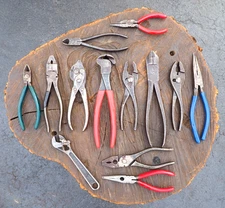 VINTAGE 13PC PLIER TONGS BLACKSMITH ANVIL TINSMITH JEWELER TOOL LOT SCROLLING RR