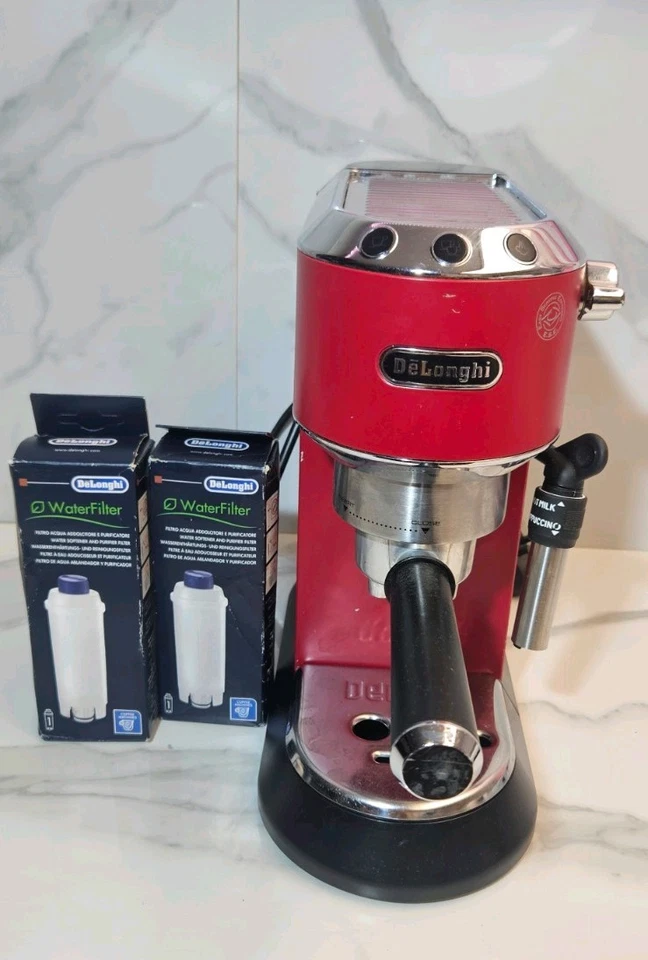 DeLonghi Dedica Style EC 685.R, photo 1 of 5